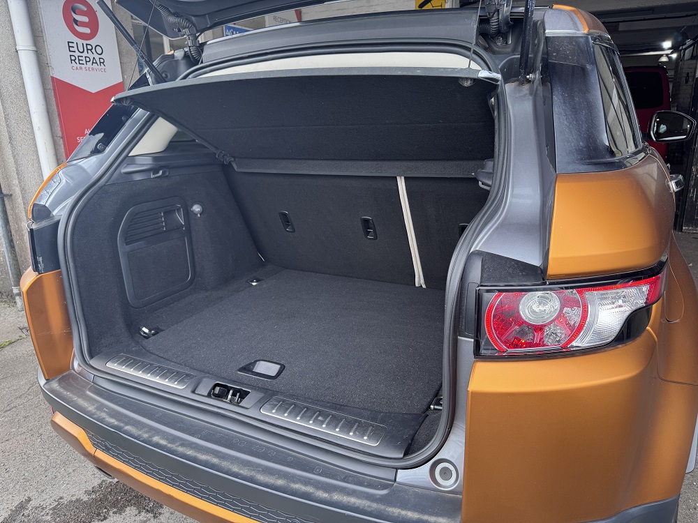 EVOQUE SD4 PRESTIGE sale at Vale AutoTec