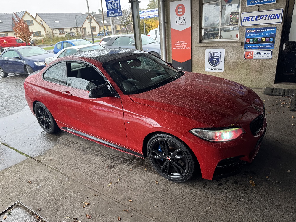 2 SERIES M235i 2 SERIES M235i