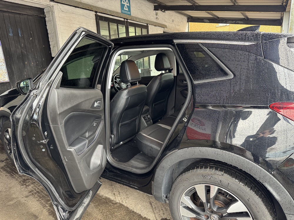 Grandland X Sport Nav sale at Vale AutoTec