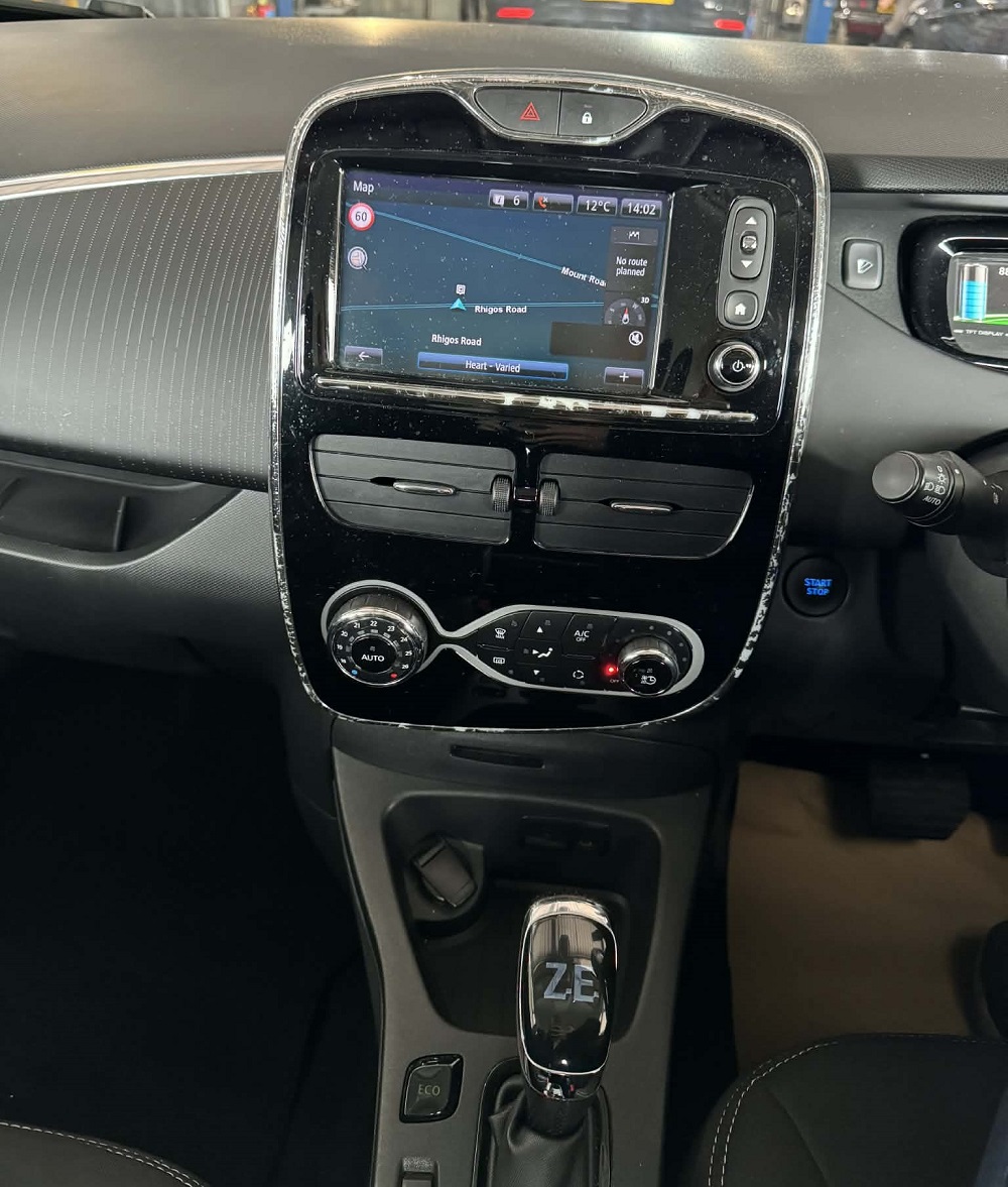Dynamique Nav sale at Vale AutoTec