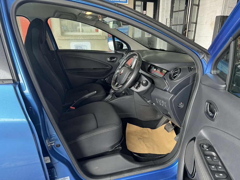 Dynamique Nav sale at Vale AutoTec