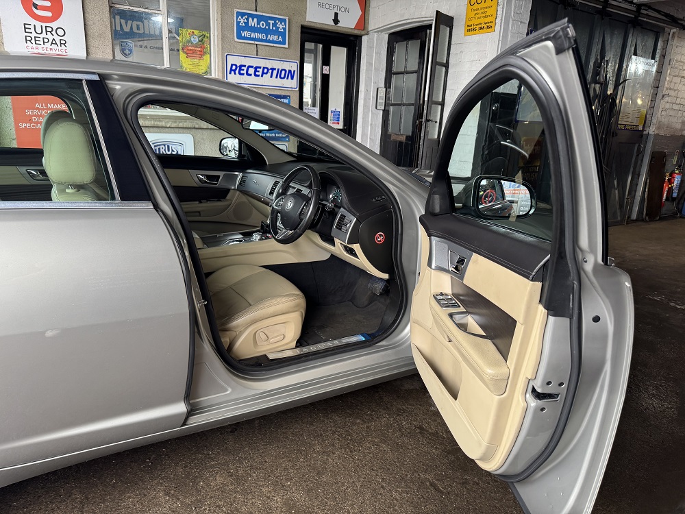 XF Luxury sale at Vale AutoTec