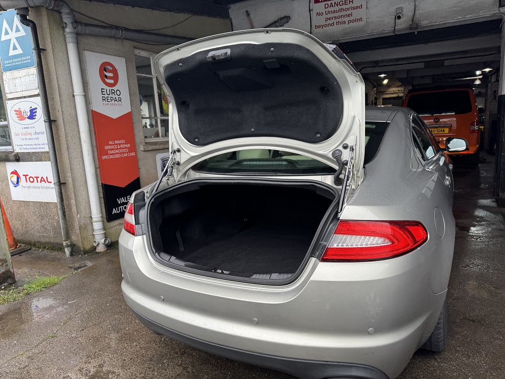 XF Luxury sale at Vale AutoTec