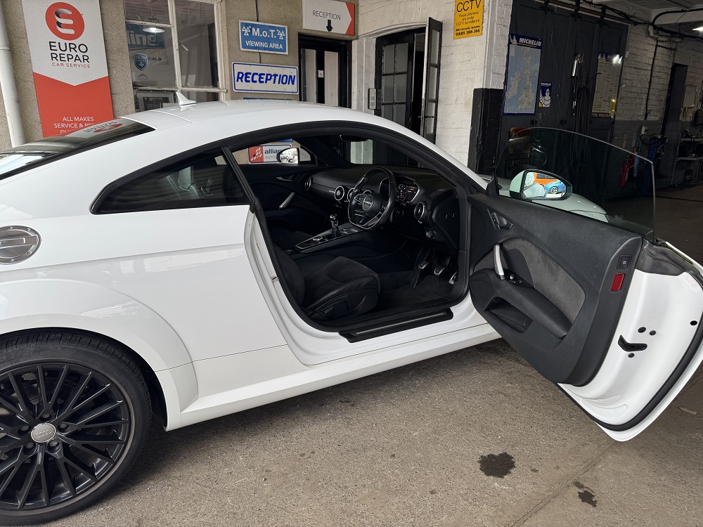 Ultra sale at Vale AutoTec