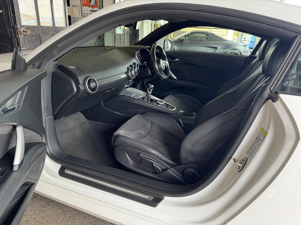 Ultra sale at Vale AutoTec