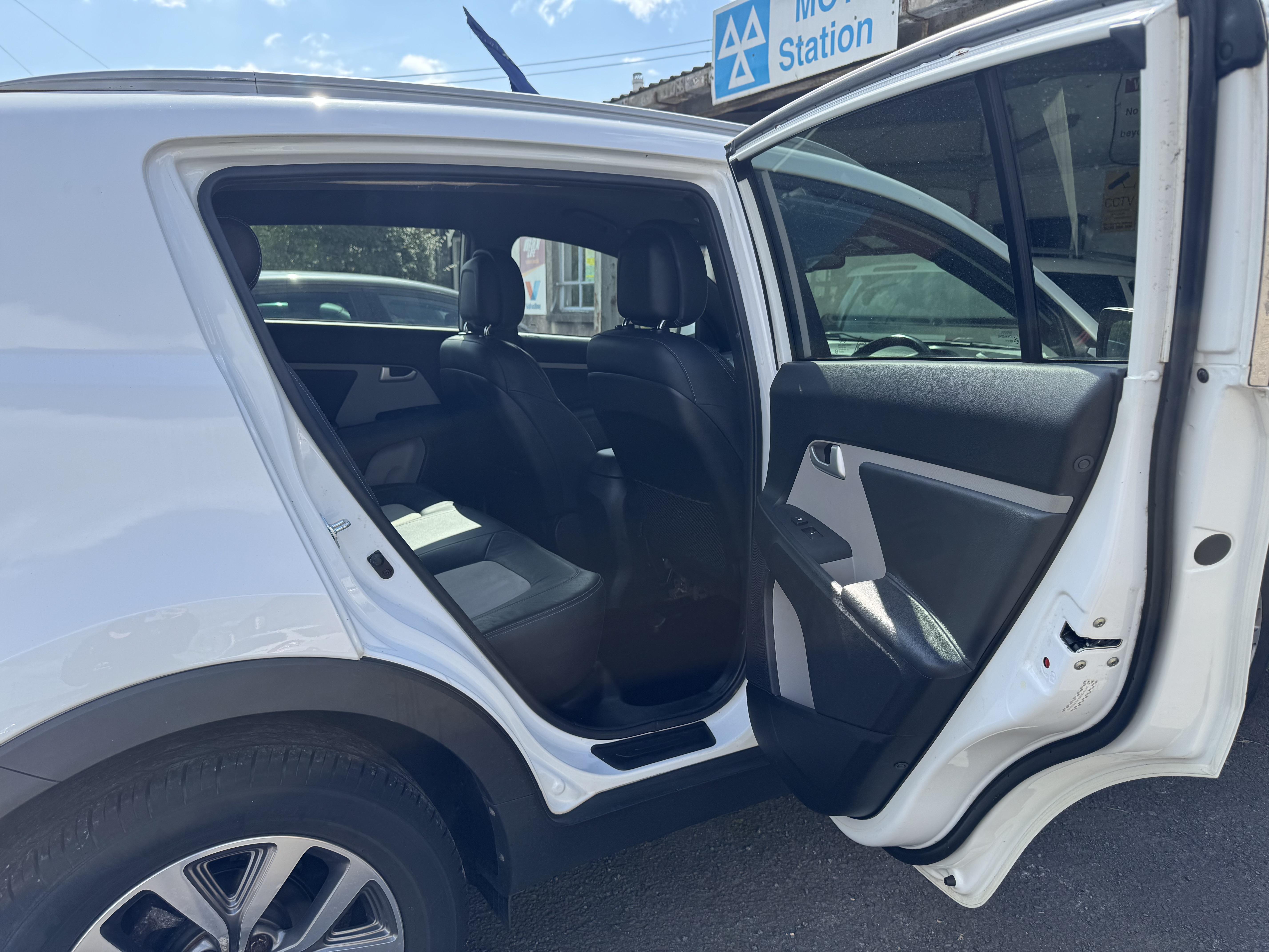 Sportage CDRI Axis Edition sale at Vale AutoTec